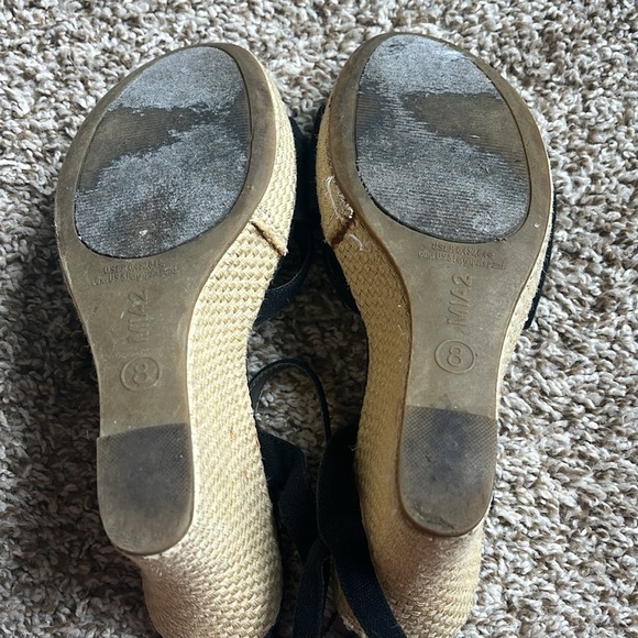 MIA 2 size 8 Black and Tan Wedges - Picture 10 of 10